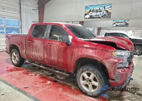 2019 Chevrolet Silverado K1500 Rst z USA, uszkodzony, nr VIN 1GCUYEED4KZ192136